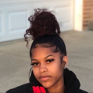 Meet your Posher, Favfavour